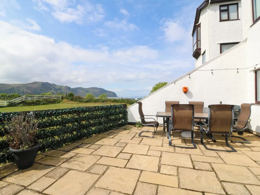 Beach House (Ty Traeth), DEGANWY - Image 1