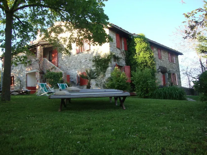 Kleine charmante Wohnung in einem Bauernhaus aus dem 16. Jahrhundert. 10 km von Gubbio entfernt. - Image 1