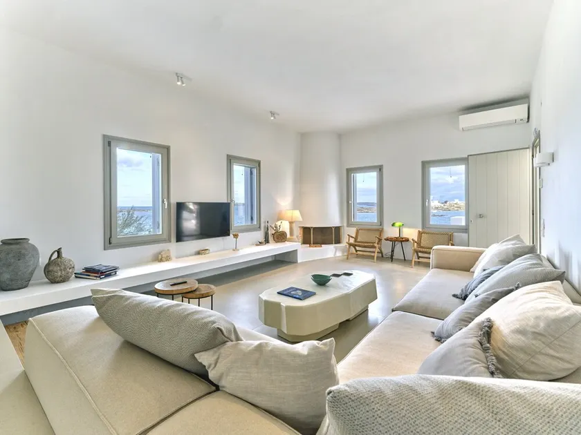 "Big Blue"Seafront Villa Naousa Paros - Image 1