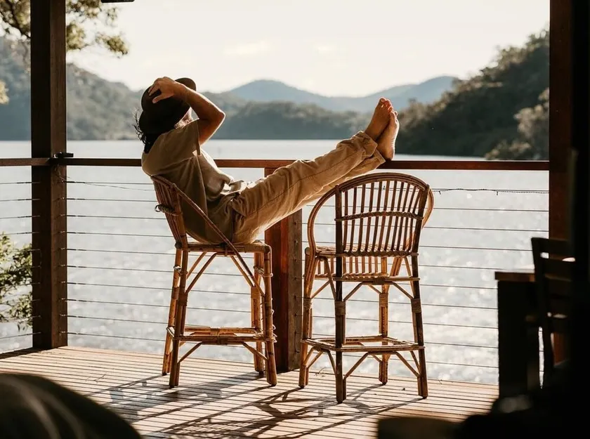 JULIANS ON COBA . stunning sunsets .  HAWKESBURY RIVER . river specials - Image 1