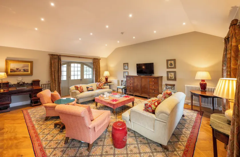 Rosebery Estate - Image 1