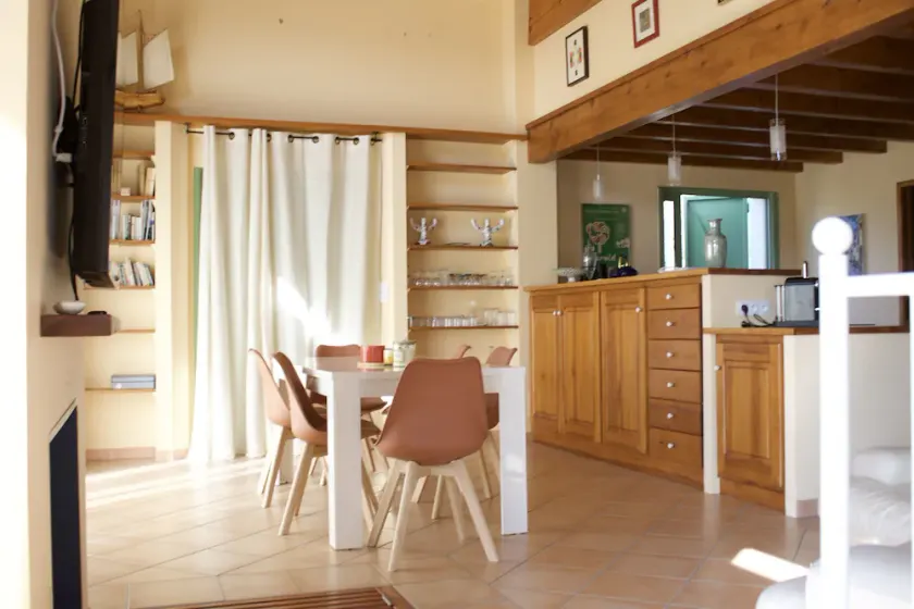 Gîtes 3 chambres -Piscine -Vue sur la vallée de l'Orb - Image 1