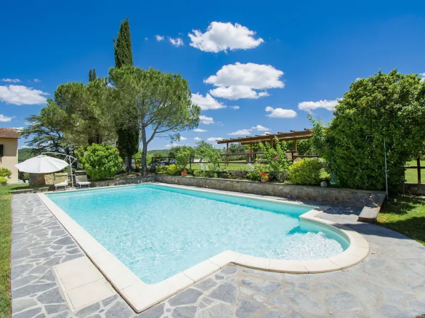 Incantevole appartamento per 4 persone con WIFI, piscina, TV, terrazza e animali ammessi - Image 1