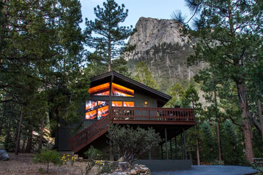Moderne und gehobene Hütte mit atemberaubendem Blick in Fern Valley - Lazy Arrow Lodge - Image 1