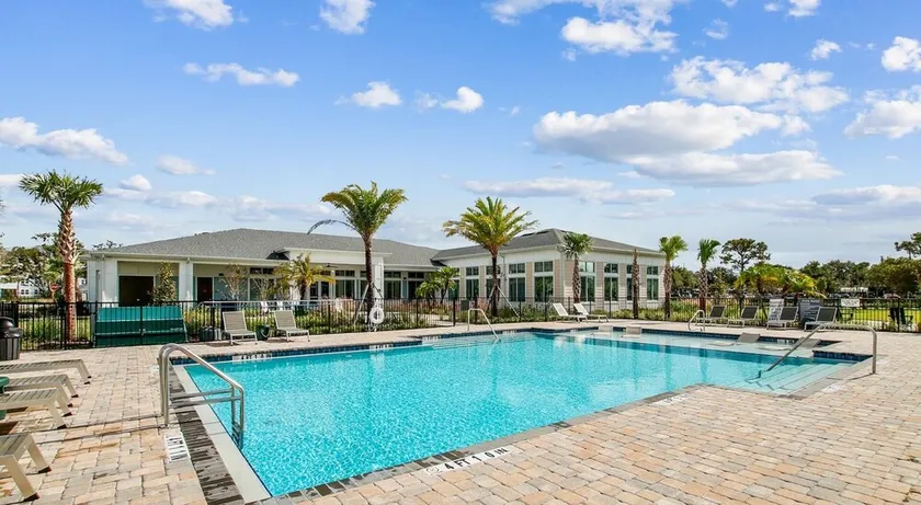 Landing Apartments in Brevard County - Palm Bay - Image 1