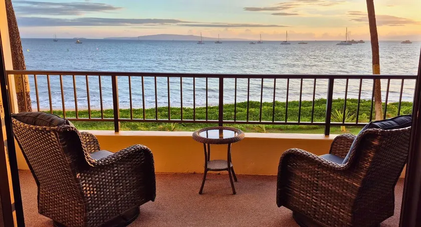 Ocean Front starter $ 159 nat! Opdater, Relax, Discover Sugar Beach 2nd Floor - Image 1