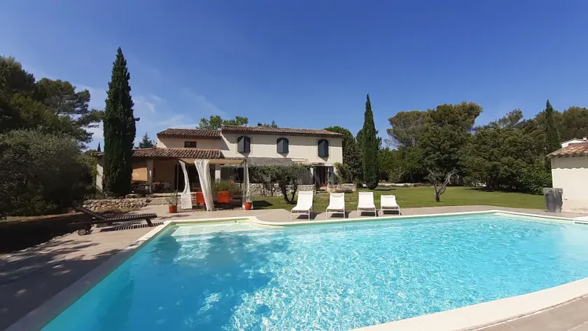 Casa provenzal cerca de Aix en Provence con bolera y piscina. - Image 1
