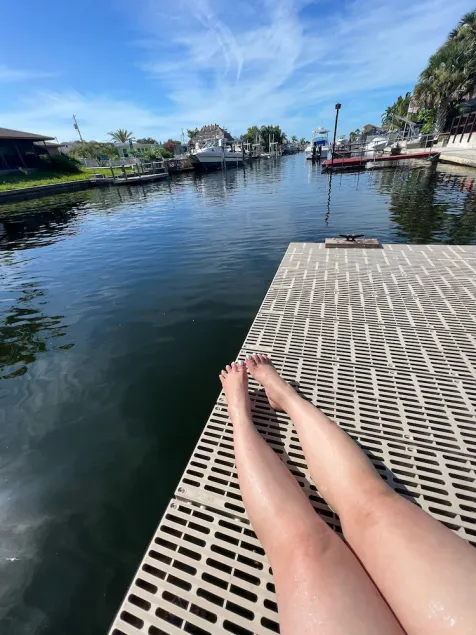 4 bedrooms home located on the deep water canal 13630 Garris Dr. Hudson Fl 34667 - Image 1