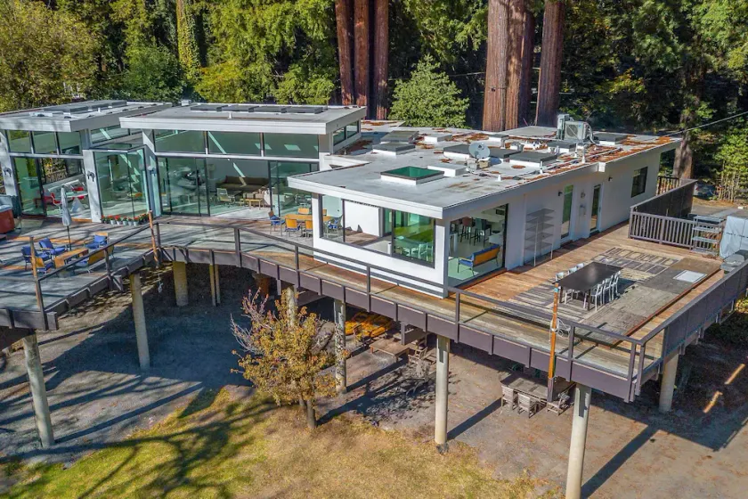 Stunning Contemporary Home, a River Penthouse on Russian River, like No Other!!  - Image 1