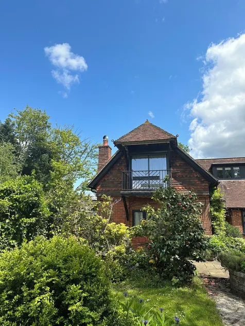 Hermosa casa de 3 dormitorios en Lymington. Perfectamente situado en New Forest. - Image 1