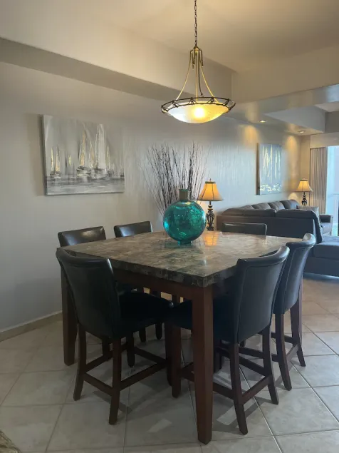 Beautiful Beachfront Condo - Image 1