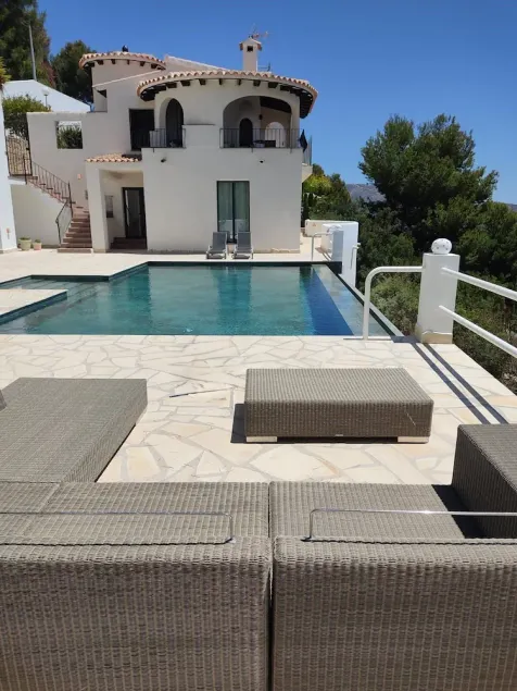 LUX VILLA, PANORAMIC SEA VIEW, badbassäng, utomhus KÖK, WIFi, PRIVACY, FLYG, PARKERING - Image 1