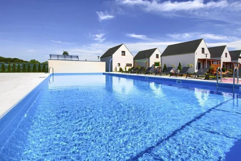 Luxury Homes With the Pools for 6 Persons - Image 1