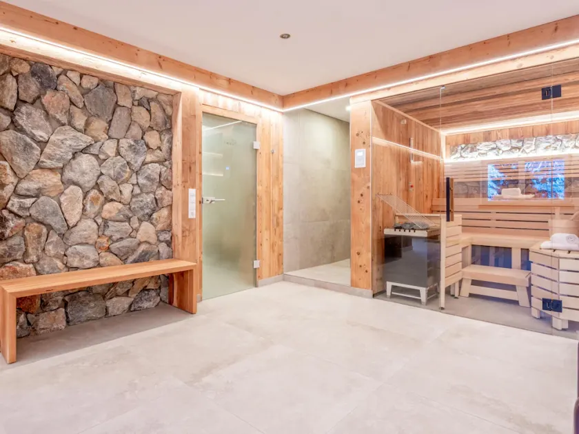 Freistehend mit viel Platz und Wellness im Haus - Image 1