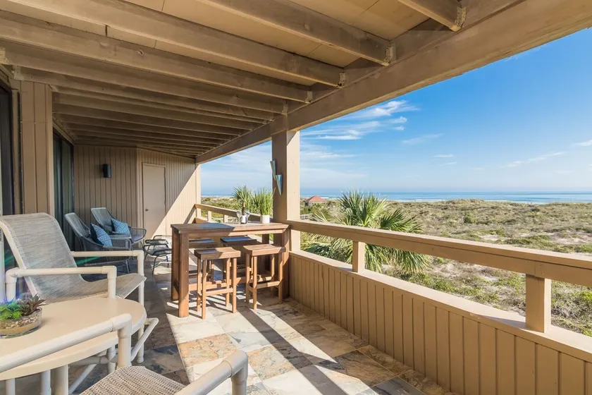 Oceanfront - 3 værelses renoveret 1.800 sq ft. Kæmpe balkon - Casual Elegance - Image 1