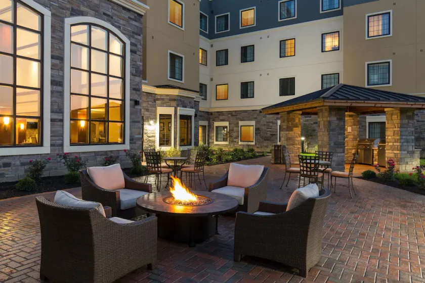 Accessible 1-Bedroom Suite in Folsom, CA - Image 1