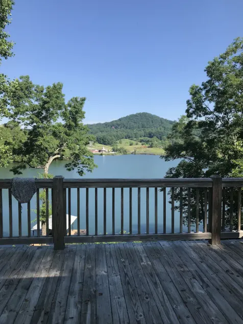 Colorful lakeside home with beautiful views and dock access  - Image 1
