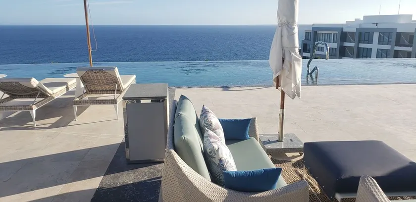 Relaxing in Cabo - Image 1
