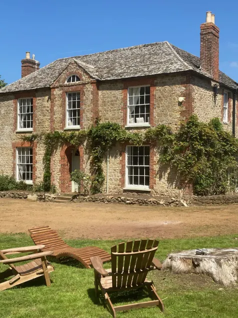 18th Century Manor House in walled garden in the Cotswolds, dog friendly - Image 1