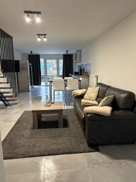 Semi-detached house - Image 1
