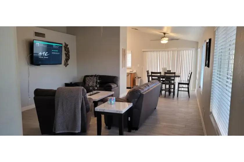 Peoria Corner Lot Gem with 2 Car Garage - Image 1
