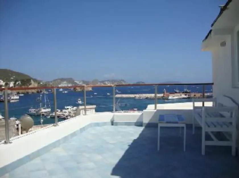 Mansarda på havet, Corso Carlo Pisacane 99, Ponza - Image 1