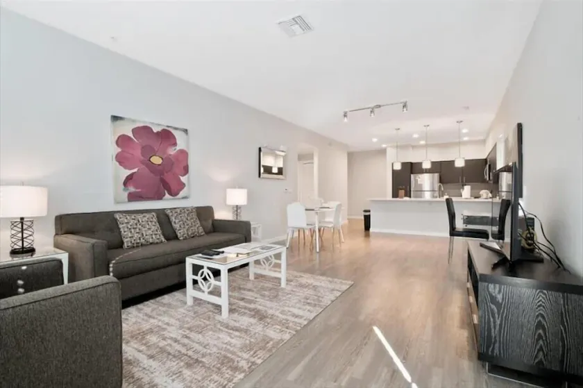 Designer Suites in Menlo Park | Work & Relax - Image 1