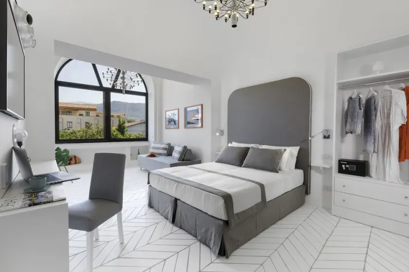 Estate4home - Iommella luxury rooms - Image 1