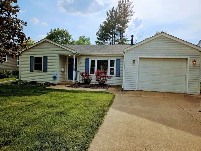 Discover Ms. Becky's Bungalow, single level home in Marion County, Iowa! - Image 1