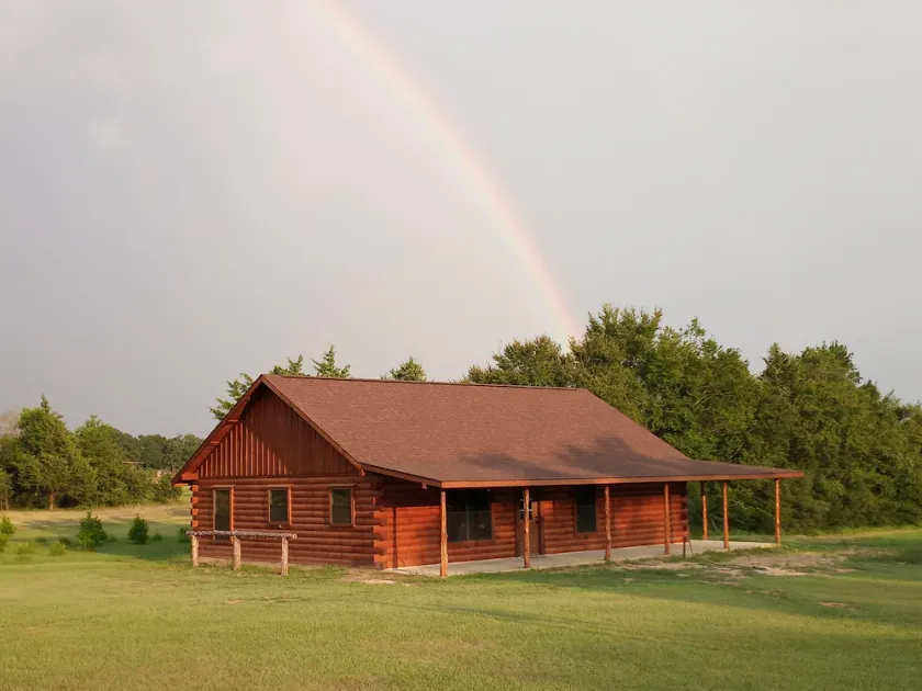 Cozy rural cabin near Texas A&M University - Image 1