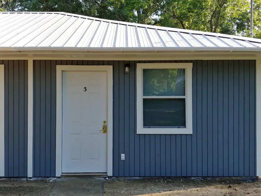 Apartment 3 - 2760 Carters Ferry Road Milam Texas.        Free Ice !!!  - Image 1