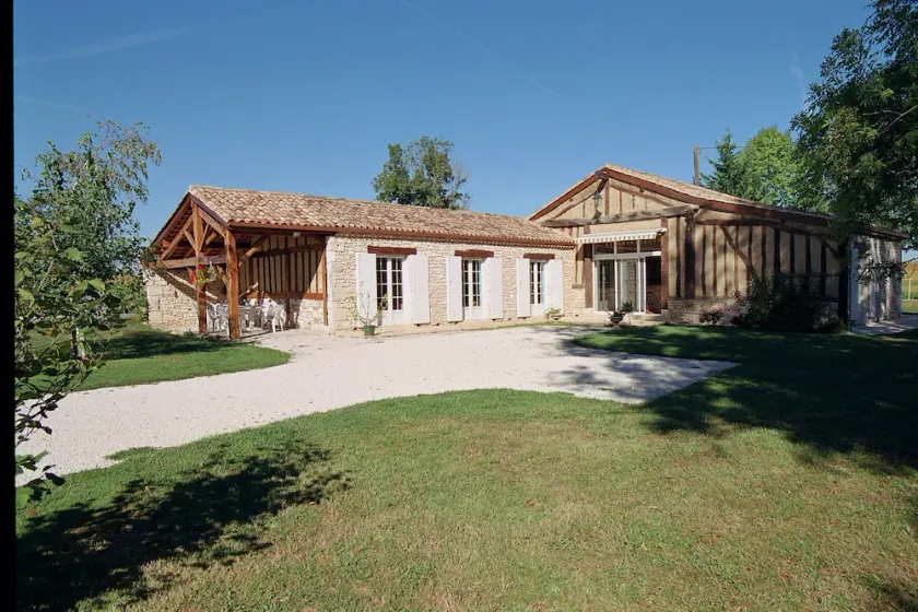 Belle maison avec piscine en campagne: le gite lamoutole près de Villereal - Image 1