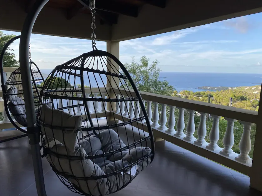 Playcation in Paradise villa with endless water view - Image 1