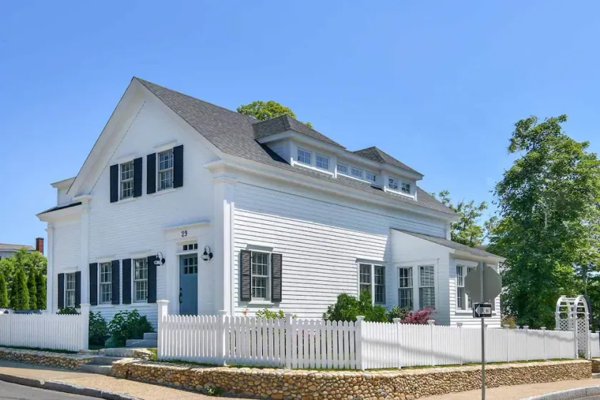 Greek Revival-Inspired In-Town Luxury Getaway - Image 1
