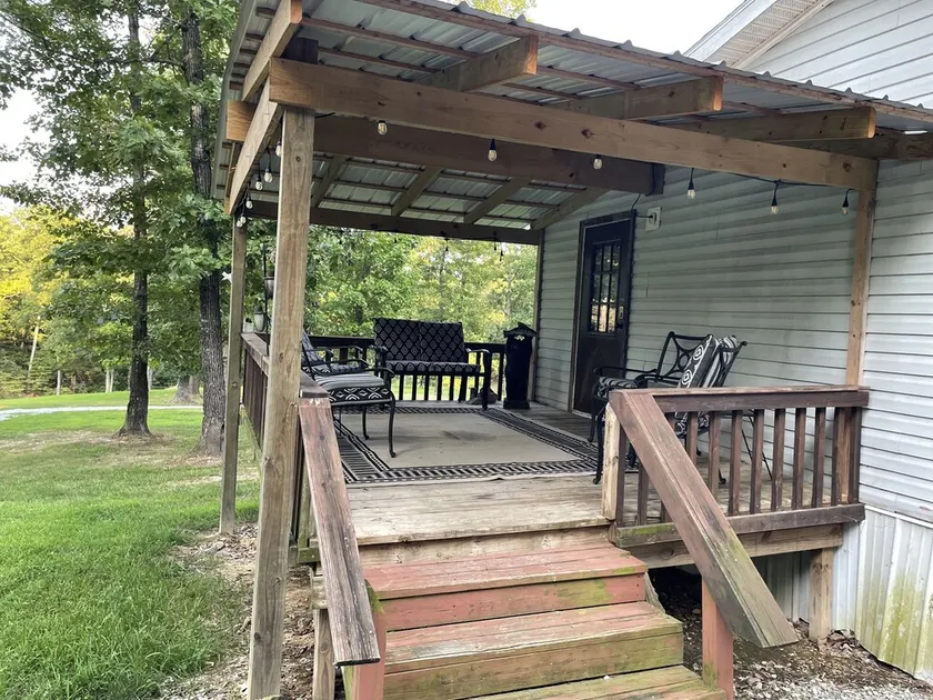 Lake Home - Image 1