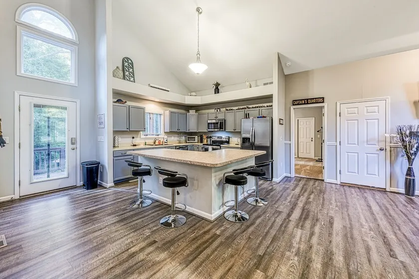 Dog-friendly Home With Free Wifi, Central AC, Firepit, & Furnished Deck - Image 1