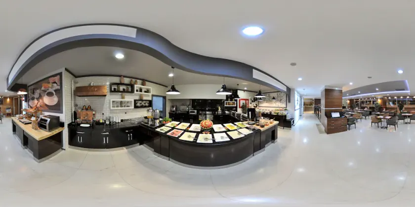 Grand Simay Hotel - Image 1