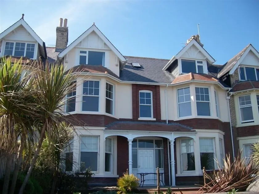 DREAM VIEW, family friendly, country holiday cottage in Greenhill - Image 1