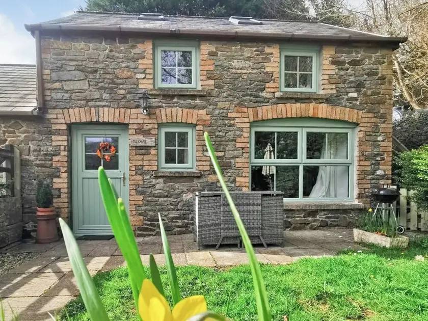 2 værelses bolig i Llannon, Llanelli - Image 1