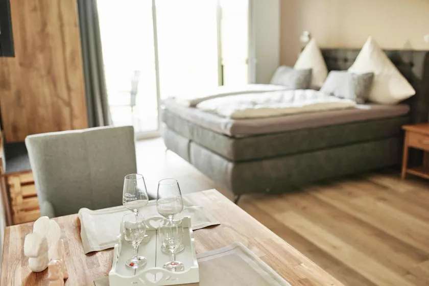 White wine apartment with panoramic view - Image 1