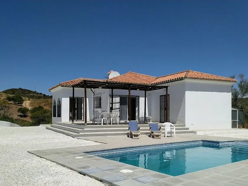 Private Pool Retreat Almogía - Image 1