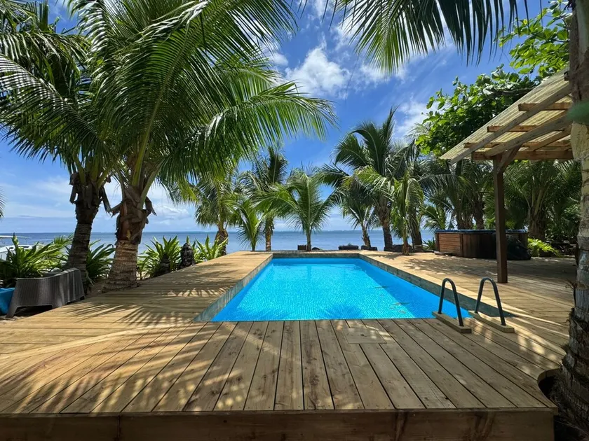 Beachfront 4BR Home With Pool in Moorea - Image 1