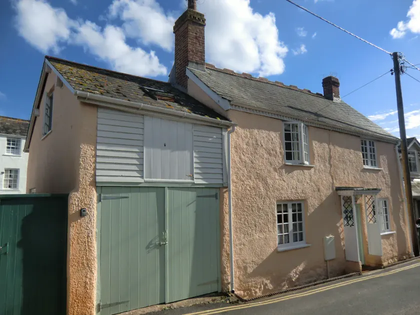 Casa de 3 dormitorios para alquilar en Sidmouth - 3 minutos a pie de la ciudad y la playa - Image 1