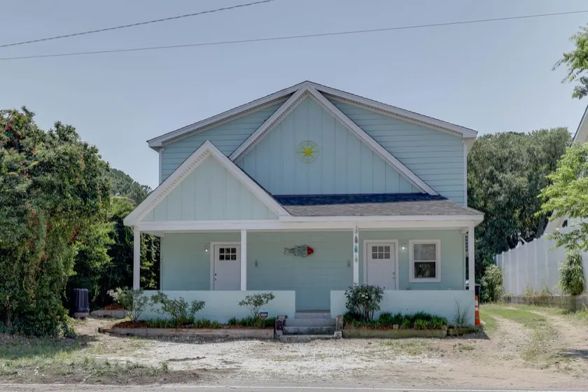 Adorable Chesapeake Bay Beach Cottage A Just 1 Block from the Sand! - Image 1