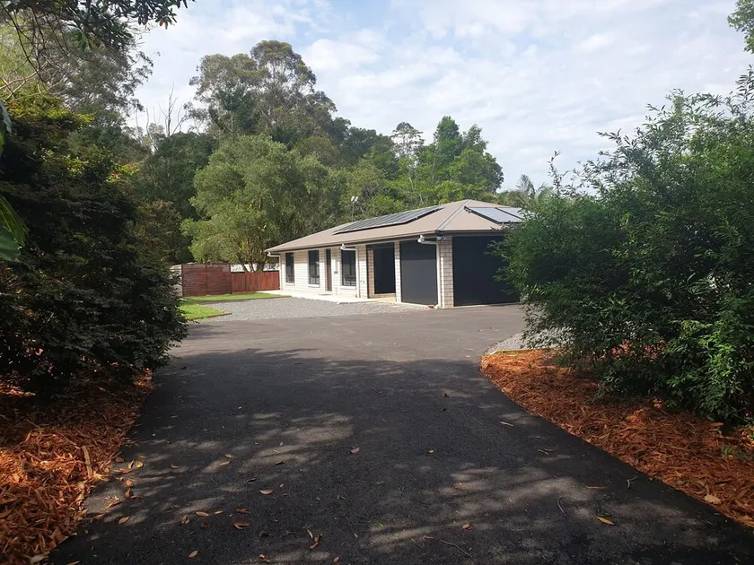 'Daveron Bower'  Sunshine Coast Hinterland Escape - Image 1