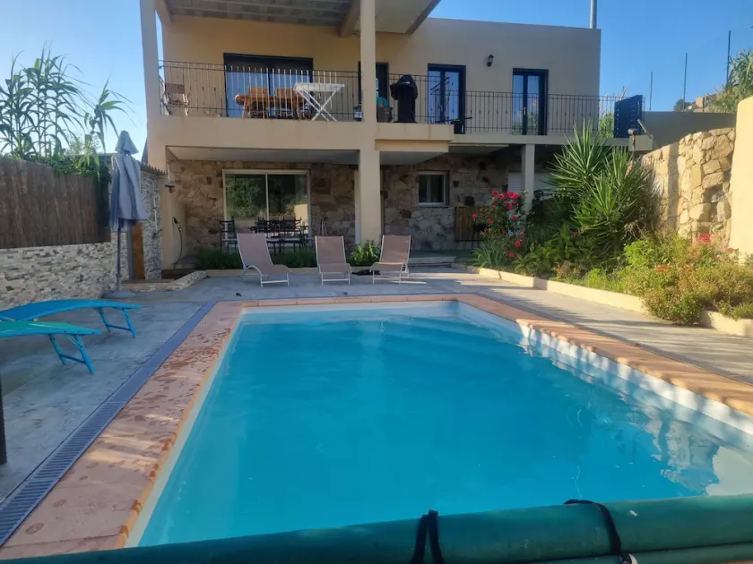 Bas de Maison climatisée  3 chambre 6 couchages avec piscine pour 6 personnes - Image 1