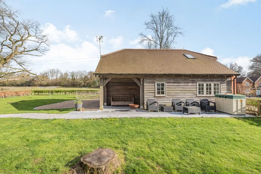 RED KITE COTTAGE, family friendly in Froxfield, Hampshire - Image 1