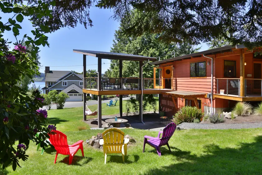 Maison ensoleillée et conçue par un architecte avec superbe terrasse et deux cheminées confortables - Image 1