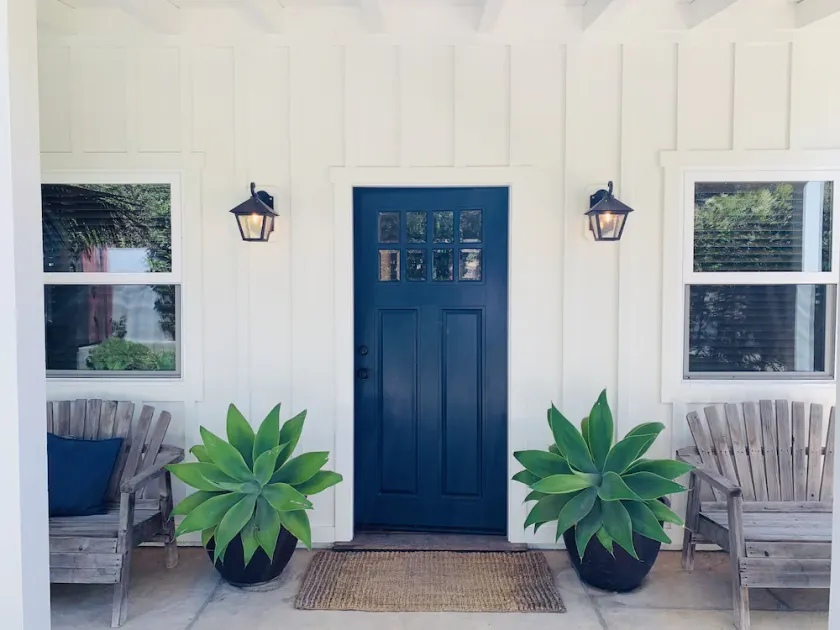 Blue Door Bungalow. - Image 1