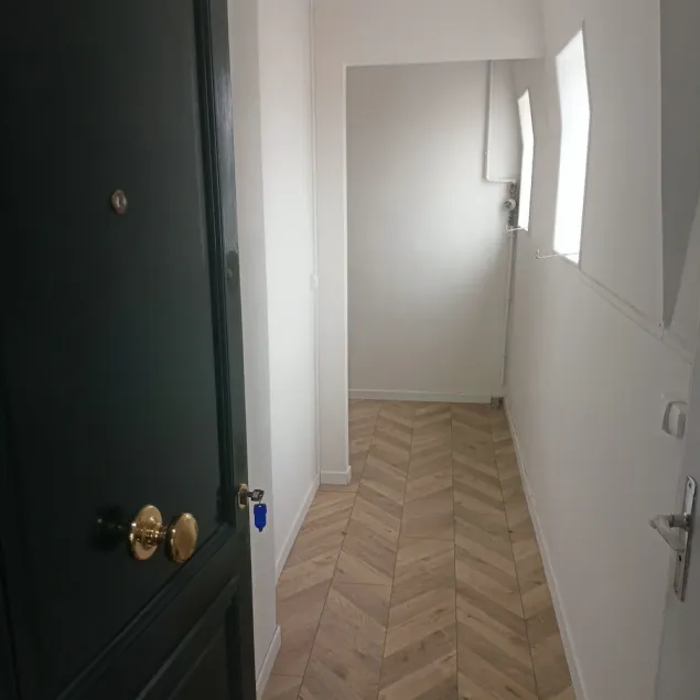 Appartement F3 Chatou 10 M DE LA Defense - Image 1